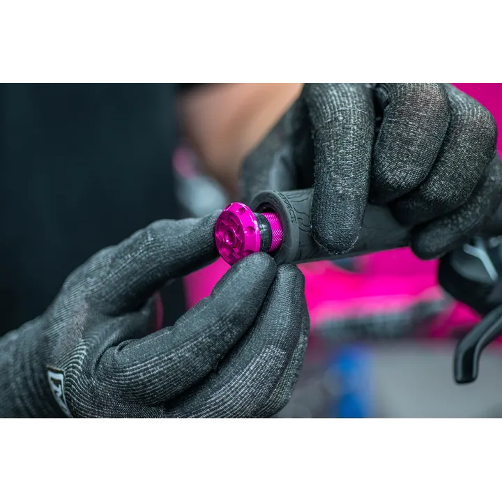 Stealth Tubeless Puncture Plugs red