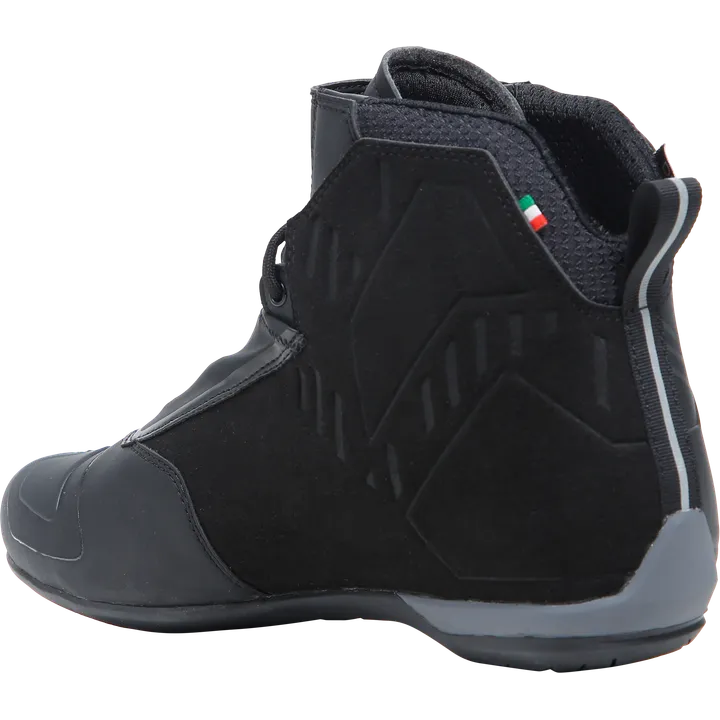 Schuhe R04D WP schwarz