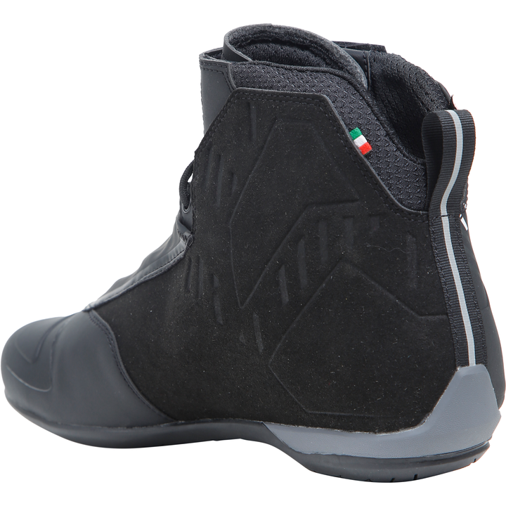 Schuhe R04D WP schwarz-weiss