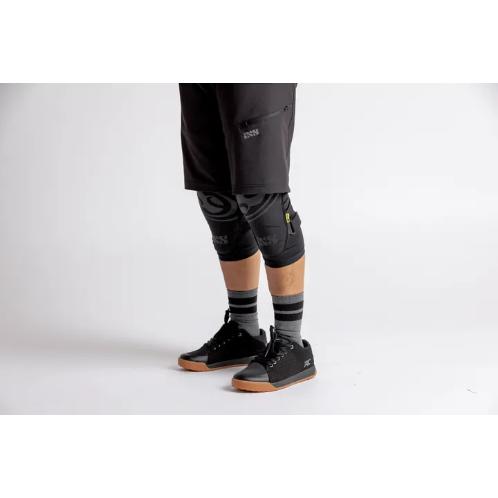 Women's Carve Hip-Hugger Shorts