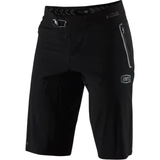 Celium Shorts schwarz