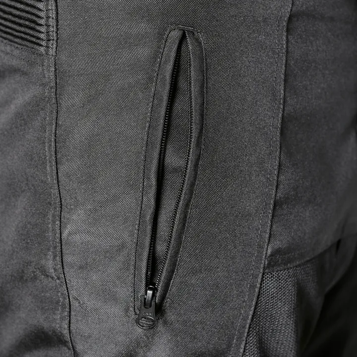 Hose fiftysix.7 schwarz