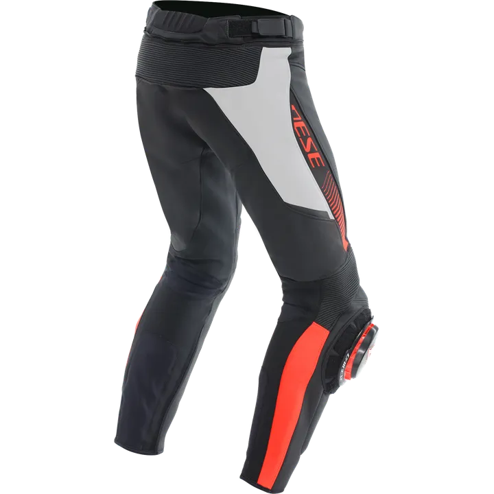 Lederhose Super Speed perf. schwarz-weiss-fluo rot