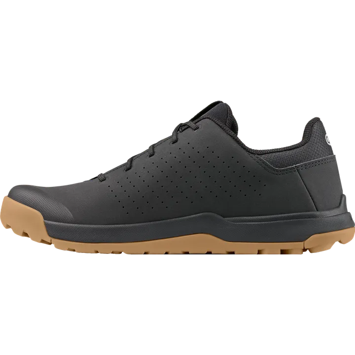 Stamp Trail Lace black