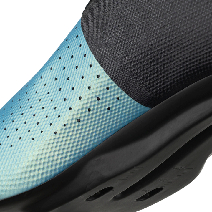 Decos Carbon Shoes irid. leuchtend hellblau