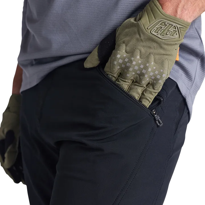Ruckus Short W/Liner - Solid schwarz