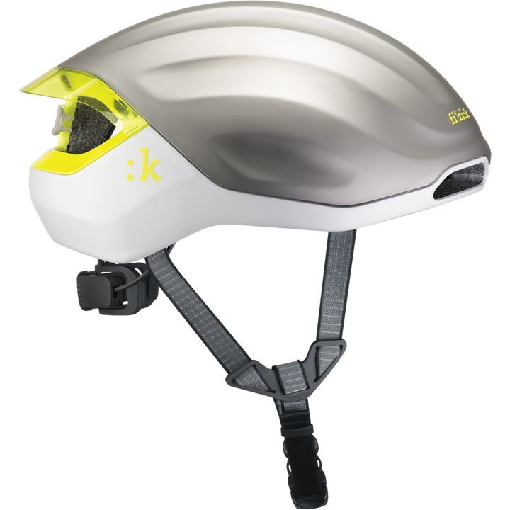 Kudo Aero Helmet + Light silber