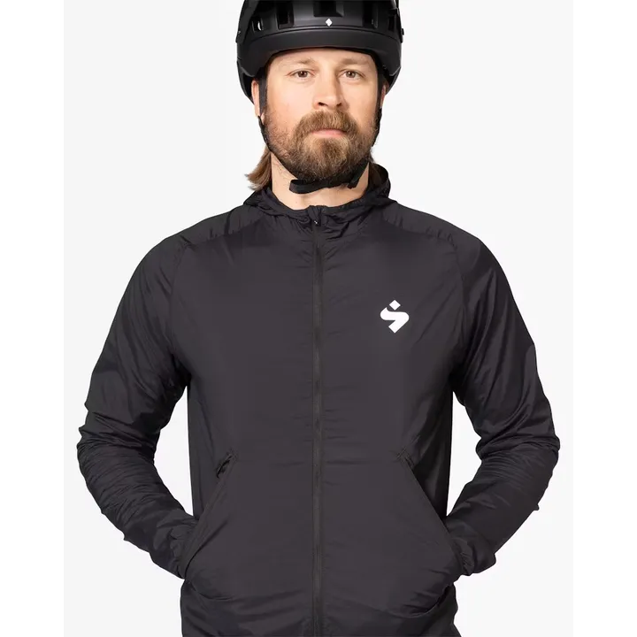 Hunter Hooded Wind Jacket dark red