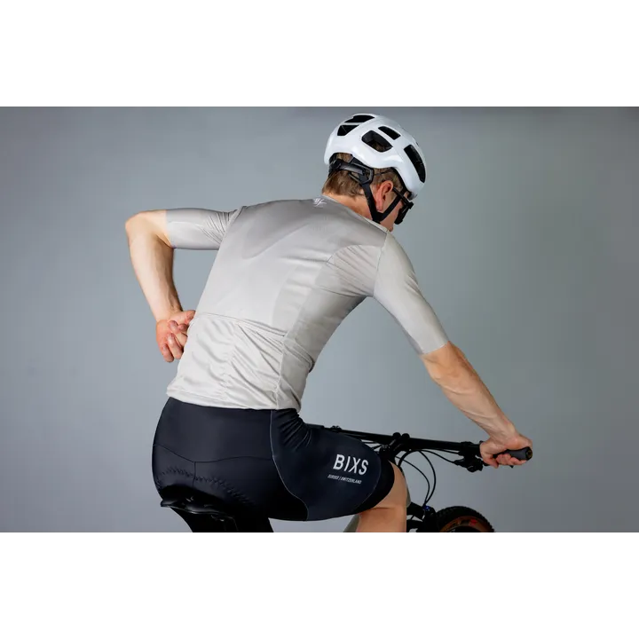 Trikot sand