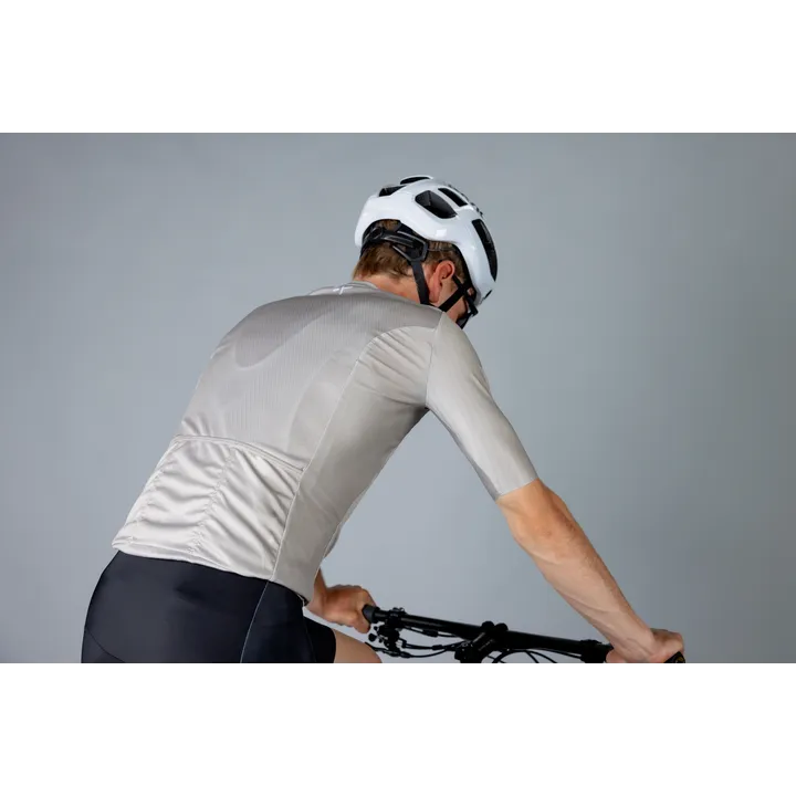 Trikot sand