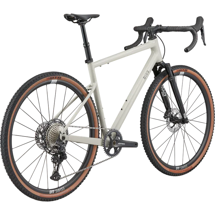 Traverse 1 warm grey