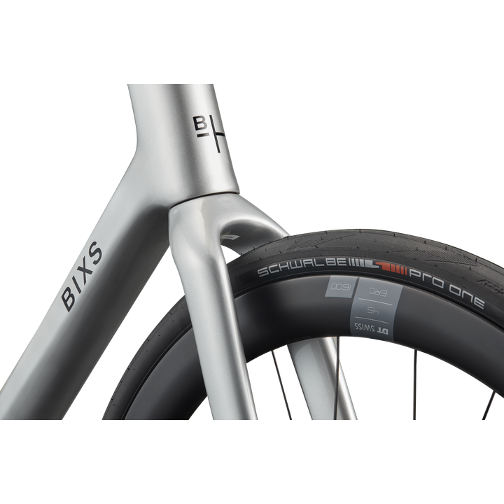 Gran Turismo AR 1 metallic silver